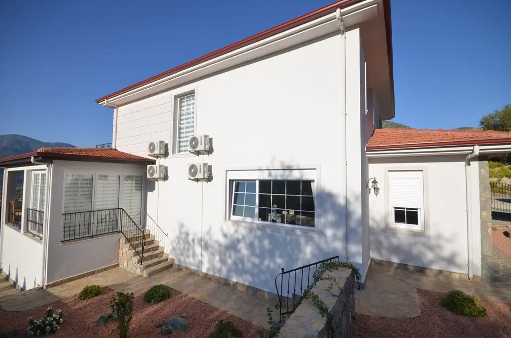 Property in Uzumlu